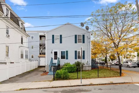 440 Essex St, Lynn, MA 01902
