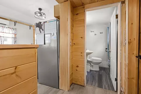 Entry Way - 36 N Main St, Webster, MA 01570 photo 1 of 2
