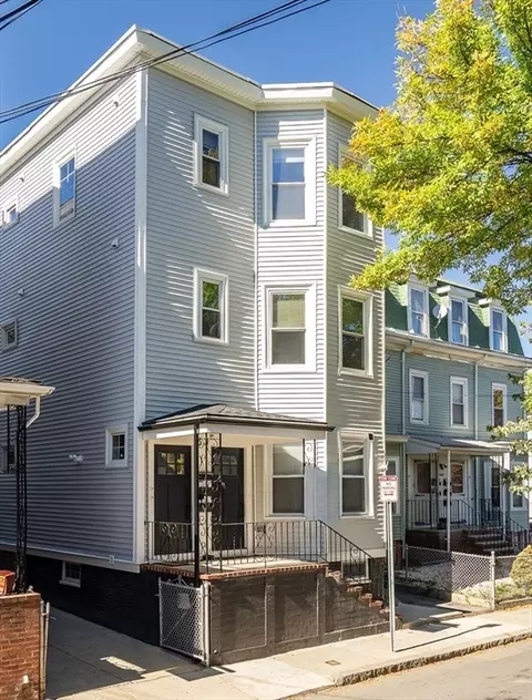 63 Oak St #3, Somerville, MA 02143