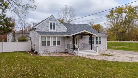 128 Old Bedford Rd, Westport, MA 02790