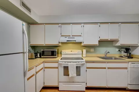 16 Beals Cv #E, Hingham, MA 02043 photo 4