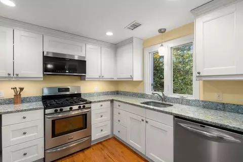 Kitchen - 8 Jericho Rd #8, Weston, MA 02493 photo 1 of 3