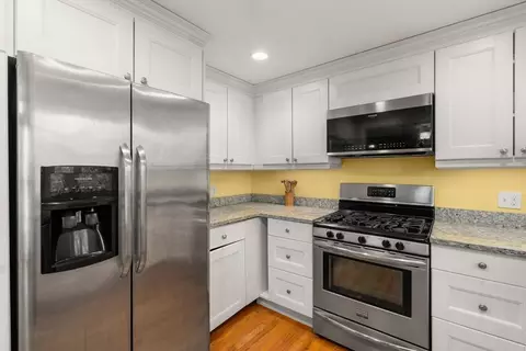 Kitchen - 8 Jericho Rd #8, Weston, MA 02493 photo 2 of 3