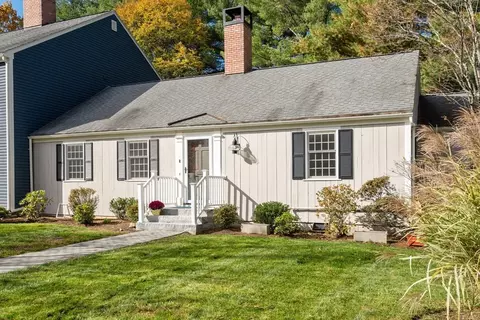 Exterior - 8 Jericho Rd #8, Weston, MA 02493 photo 2 of 3