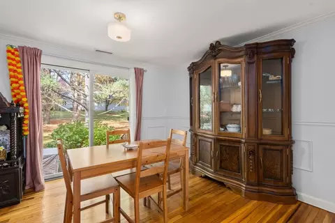 Dining - 8 Jericho Rd #8, Weston, MA 02493 photo 2 of 2