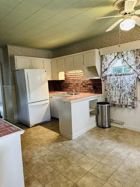Kitchen - 30 Valley St, Webster, MA 01570 photo 3 of 3