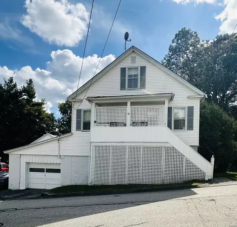 30 Valley St, Webster, MA 01570