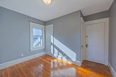 181 Marsden St, Springfield, MA 01109 photo 25