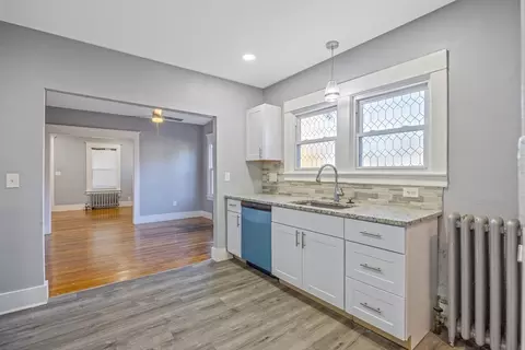 181 Marsden St, Springfield, MA 01109 photo 18