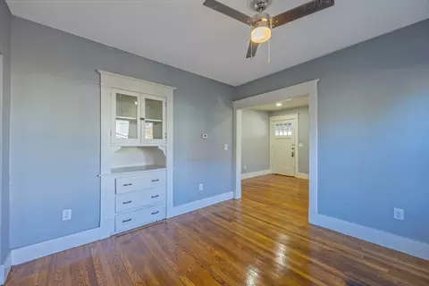 181 Marsden St, Springfield, MA 01109 photo 14