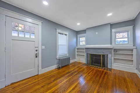 181 Marsden St, Springfield, MA 01109 photo 7