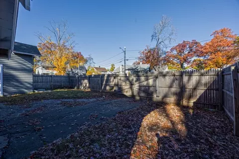 181 Marsden St, Springfield, MA 01109 photo 36