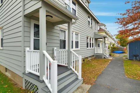 Exterior - 52-54 Everett St, Easthampton, MA 01027 photo 5 of 7