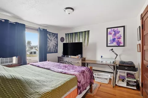 Bedroom - 52-54 Everett St, Easthampton, MA 01027 photo 8 of 10