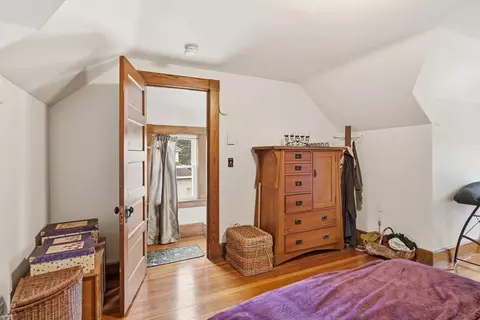 Bedroom - 52-54 Everett St, Easthampton, MA 01027 photo 6 of 10