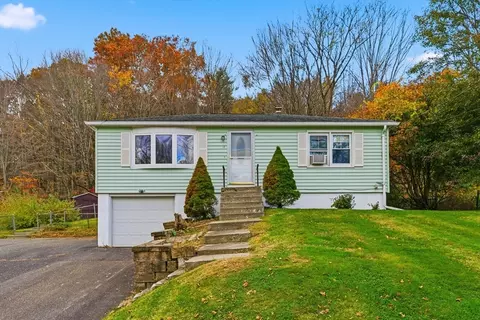18 Smith Ave, Granby, MA 01033