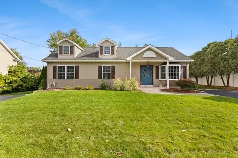 12 Tyson Pl, Attleboro, MA 02703