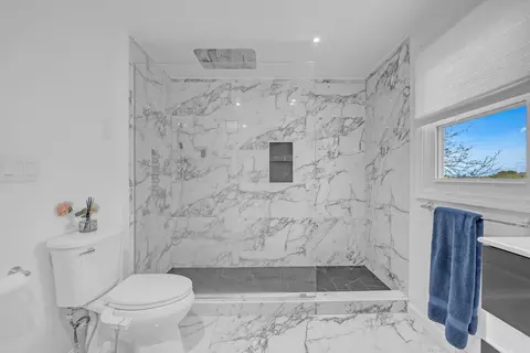 Bath - 45 Ledgecrest, Worcester, MA 01603 photo 2 of 2