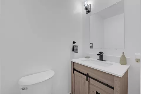 Bath - 45 Ledgecrest, Worcester, MA 01603 photo 1 of 2