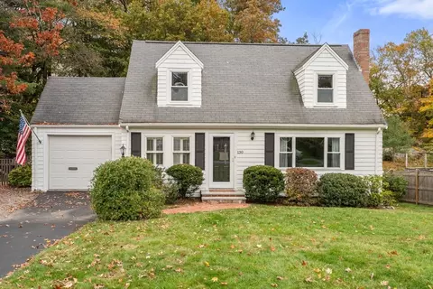130 Cobleigh St, Westwood, MA 02090