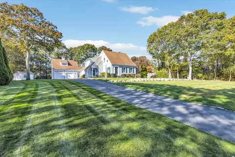 14 Ryder Rd, Falmouth, MA 02556