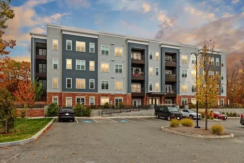 60 Coppersmith Way #202, Canton, MA 02021