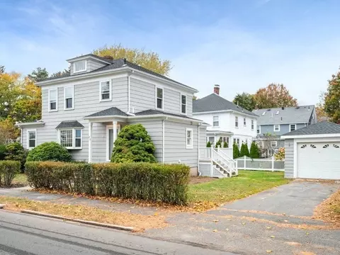 25 Tedesco St, Marblehead, MA 01945