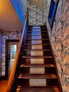 Entry Way - 60 Bonney St, Brockton, MA 02302 photo 6 of 7