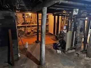 Entry Way - 60 Bonney St, Brockton, MA 02302 photo 1 of 7