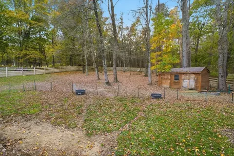 18 Mumford Rd, Sutton, MA 01590 photo 4