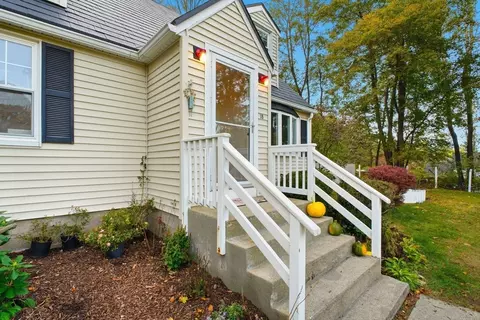 18 Mumford Rd, Sutton, MA 01590 photo 8