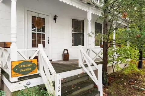 12 Wiswall St, Newton, MA 02465