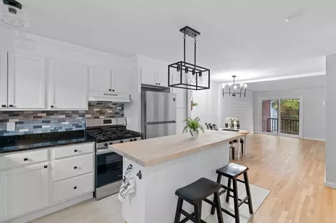 107 Farrwood Dr #107, Haverhill, MA 01835