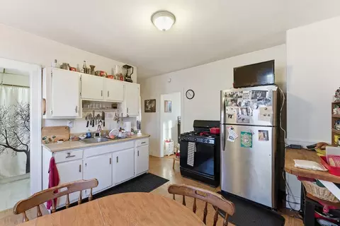74-76 Maple Ter, West Springfield, MA 01089 photo 25