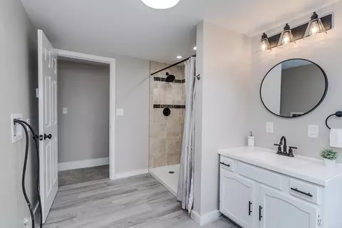 Bath - 7 Webb Ct, Ware, MA 01082 photo 3 of 4