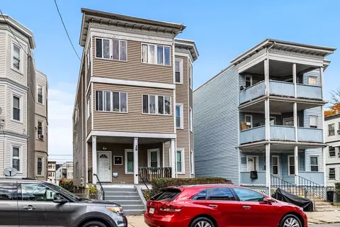 29 Havelock St, Boston, MA 02124
