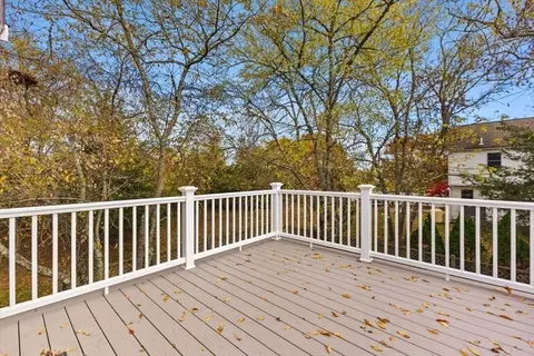 13 Cherry St, Wareham, MA 02571 photo 6