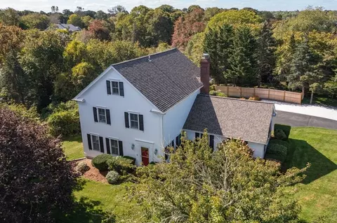 3 Pinefield Ln, Dennis, MA 02660