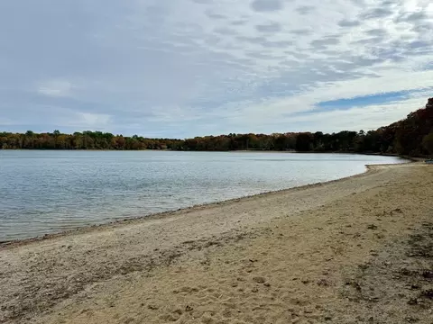 View/Area - 128 Lakeside Dr, Marstons Mills, MA 02648 photo 2 of 4