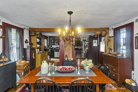 20 Auburn St, Chicopee, MA 01013 photo 6