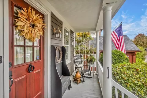 20 Auburn St, Chicopee, MA 01013 photo 4