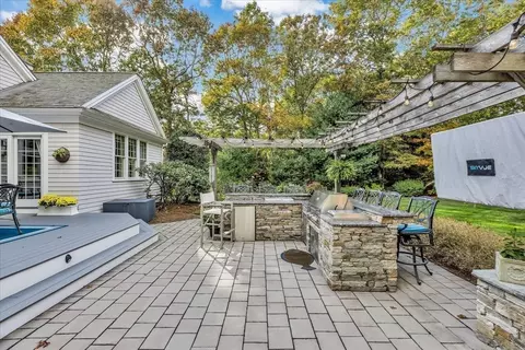 11 Teal Cir, Mashpee, MA 02649 photo 16