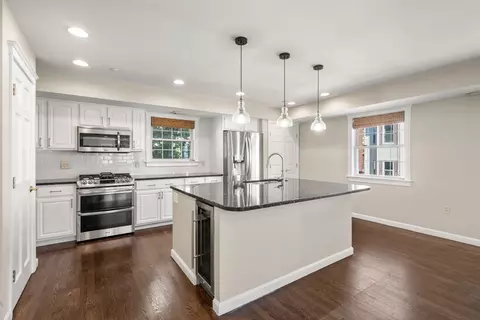 55 I St #4, Boston, MA 02127