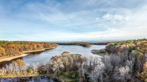 17 Crowningshield Dr, Paxton, MA 01612