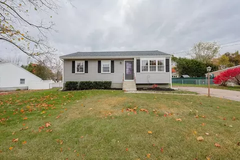 3 Meryl St, Medway, MA 02053
