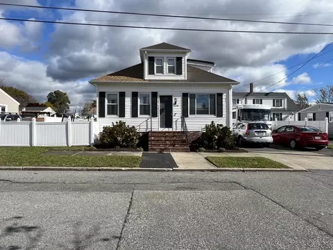 320 Oliver St, New Bedford, MA 02745