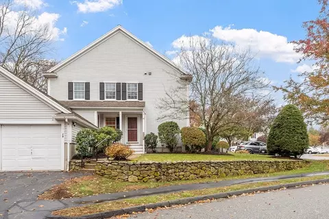28 Partridge Ln #28, Lynnfield, MA 01940