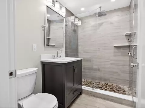 551 E 7th St, Boston, MA 02127 photo 20