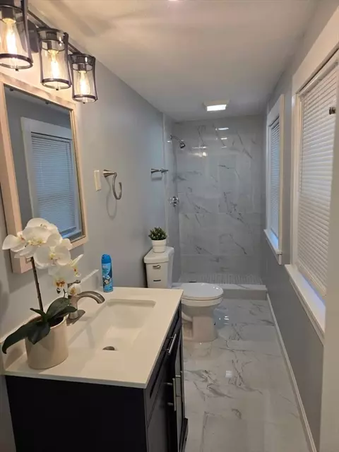 135 Guild Rd, Brockton, MA 02302