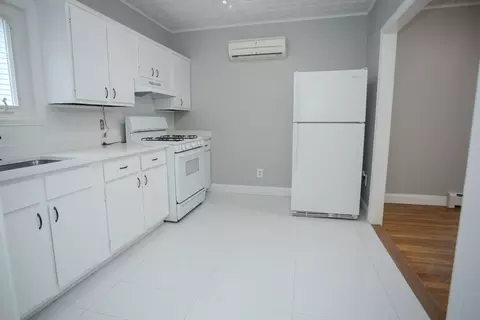 616 Woodman St, Fall River, MA 02724 photo 5